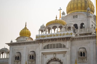 Gurdwara Bangla Sahib en ünlü Sih Gurudwara, Bangla Sahib Gurudwara akşam saatlerinde Yeni Delhi, Hindistan, Sikh Cemaati 'nin en ünlü gurudwara Bangla Sahib' i.