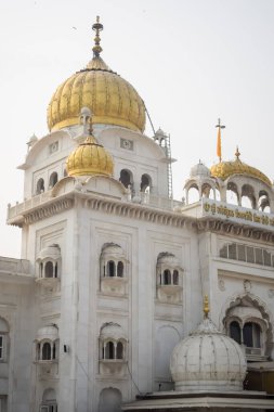 Gurdwara Bangla Sahib en ünlü Sih Gurudwara, Bangla Sahib Gurudwara akşam saatlerinde Yeni Delhi, Hindistan, Sikh Cemaati 'nin en ünlü gurudwara Bangla Sahib' i.