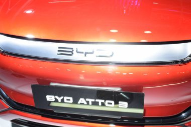 Noida, Uttar Pradesh, Hindistan, 28 Kasım 2023 - Otomobil Fuarı 2023 'te sergilenen tamamen otonom elektrik, dizel ve benzin otomobili. Otomobil geleceği için tasarlanmış yaratıcı bir araba.