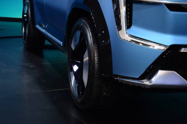 Noida, Uttar Pradesh, Hindistan, 28 Kasım 2023 - Otomobil Fuarı 2023 'te sergilenen tamamen otonom elektrik, dizel ve benzin otomobili. Otomobil geleceği için tasarlanmış yaratıcı bir araba.