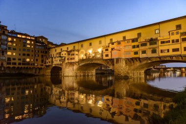 Ponte Vecchia Köprüsü, Floransa, Toskana, İtalya 17 Haziran 2023.