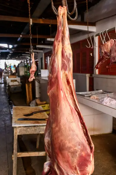 Serra Branca, Paraiba, Brezilya 'da açık pazarda satılık keçi eti