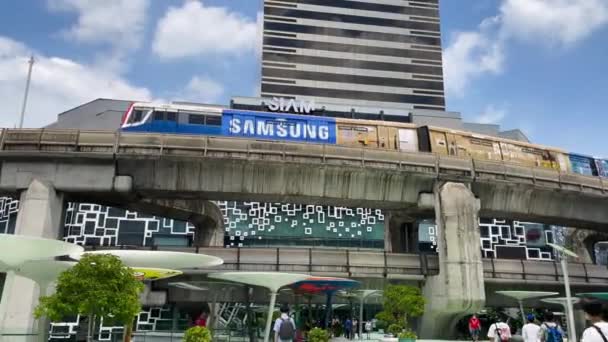 Bangkok Thailandia Settembre 2023 Bts Skytrain Fronte Siam Discovery Shopping — Video Stock