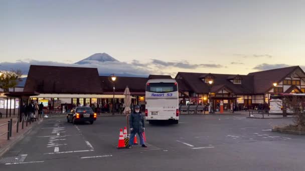 Yamanashi Japão Novembro 2023 Estação Kawaguchiko Com Monte Fuji Fundo — Vídeo de Stock