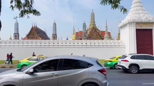 Bangkok Thajsko Ledna 2024 Tuk Tuk Lidé Před Chrámem Nachází Videoklip