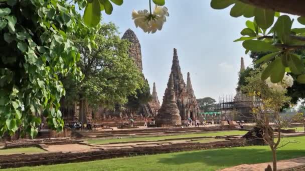 Wat Chaiwatthanaram Parque Histórico Ayutthaya Lugar Popular Para Turistas Para — Vídeo de Stock