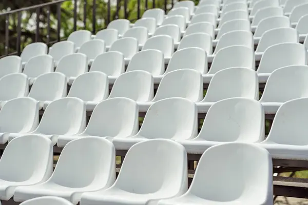 Tribün Koltukları Spor Stadyumunda Hayranlar Izleyiciler Için Sandalyeler Kültürel Çevre — Stok fotoğraf