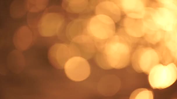 Размытое Золотое Море Закате Солнце Отражается Сверкает Волнах Боке Освещая — стоковое видео
