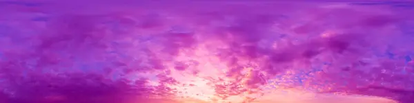 Viva Magenta Sunset Sky Panorama Pink Cumulus Clouds Бесшовная Панорама — стоковое фото