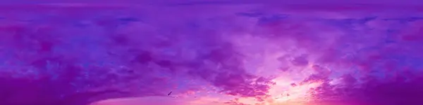 Панорама Темно Синего Закатного Неба Розовыми Облаками Cumulus Бесшовный Hdr — стоковое фото