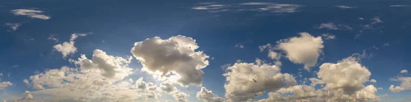 Panorama Nieba Chmurami Cirrus Bezproblemowym Kulistym Prostokątnym Formacie Pełny Zenit — Zdjęcie stockowe