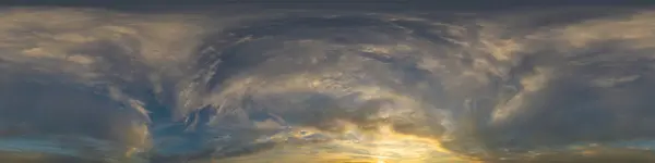 Tmavě Modrá Soumračná Obloha Mraky Cumulus Bezešvé Panorama Hdr 360 — Stock fotografie