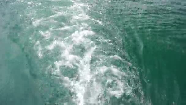 Trace Ship Close Sea Splash Waves Motor Boat Wake Vessel — Stockvideo