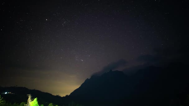 在泰国清迈的多江岛 时间飞逝的双子座流星雨 — 图库视频影像