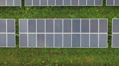 Güneş panelleri veya güneş pilleri enerjisi ve Asya 'da elektrik enerjisi için Güneş.