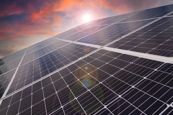 Güneş panelleri veya güneş pilleri enerjisi ve Asya 'da elektrik enerjisi için Güneş.
