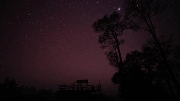 Timelapse Geminid Meteor Shower Горе Хадуби Чиангмае Таиланд — стоковое видео