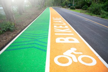 Kamu yollarında bisiklet sembolü.