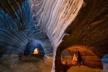 Tak Eyaleti Tayland 'daki Mae Sot' ta mavi mermer ünlü bir yer.