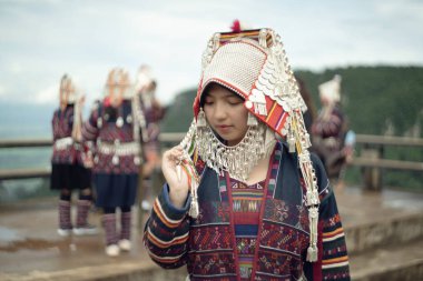 Güzel Akha Tepesi Kabilesi kızı Doi Mae Salong, Chiang Rai.  