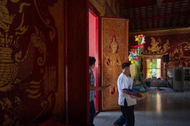 CHIANG MAI, THAILAND- 17 Eylül 2024: Tan Kuay Allah Festivali