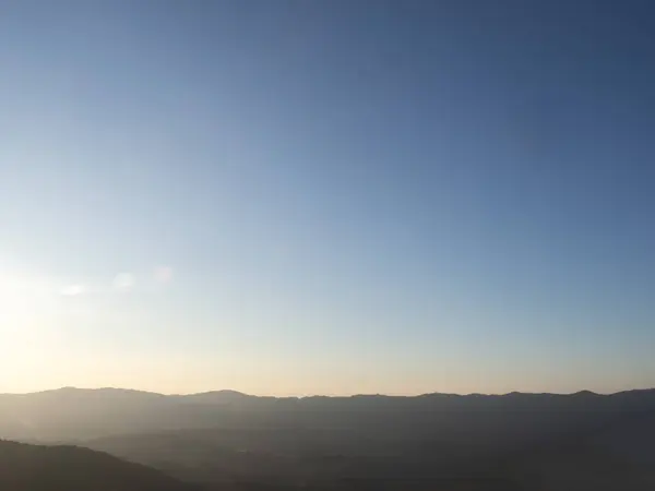 Doğa arka planı için güzel bir akşam gökyüzü.