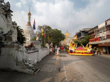 CHIANG MAI, THAILAND - 8 Şubat 2025: 48. Geleneksel Çiçek Festivali 2025, Chiang Mai, Tayland.