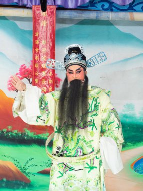 CHIANG MAI, THAILAND - 17 Şubat 2025 'te Çin Operası oyuncuları Chiang Mai, Tayland' daki Çin Mahallesi 'nde konser verdiler..