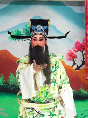 CHIANG MAI, THAILAND - 17 Şubat 2025 'te Çin Operası oyuncuları Chiang Mai, Tayland' daki Çin Mahallesi 'nde konser verdiler..