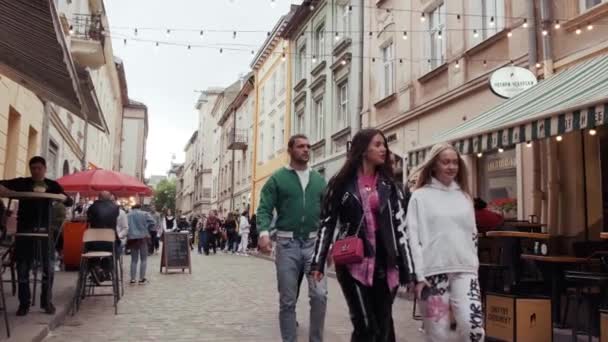 Old City Crowdy Street European Old Town Ukrainian City Lviv — Stock Video