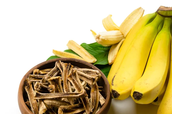 Suszone Banany Misce Świeże Banany Izolowane Białym Tle Kije Odwodnionej — Zdjęcie stockowe