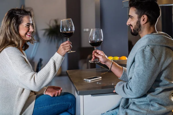 Lifestyle Two Young People Glass Wine Romantic Happy Evening Kitchen — Stock Photo, Image