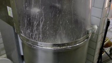 Verimli Ekmek Parçalayıcı: Fırının Karıştırma ve Kneading İhtiyaçlar için Güçlü Bir Makine