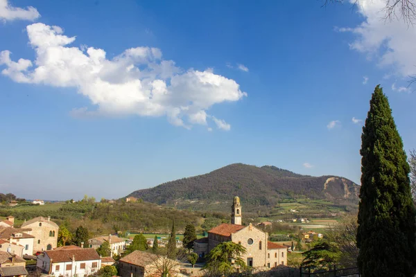 Arqua Petrarca, tarihi köy ve Euganean Hills, Veneto, İtalya