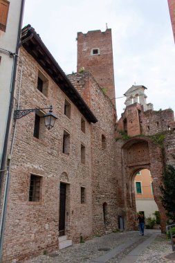 Bassano del Grappa, Bassano del Grappa 'nın tarihi binaları, Vicenza ili, Veneto, İtalya