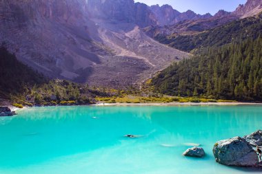 Lago di Sorapis, Dolomite Alpleri, İtalya, Avrupa
