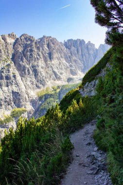 Lago di Sorapis, Dolomite Alpleri, İtalya, Avrupa