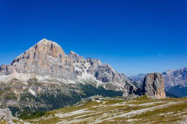 Cinque Torri, Passo Giau, İtalyan Dolomitlerindeki Rock Kuleleri
