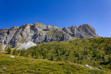 Cinque Torri, Passo Giau, İtalyan Dolomitlerindeki Rock Kuleleri
