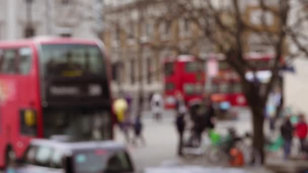 Wazig Beeldmateriaal Van Het Londense Stadsleven Auto Busverkeer Voetgangers Fietsers — Stockvideo