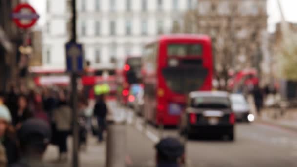 Immagini Sfocate Della Vita Cittadina Londra Traffico Auto Autobus Pedoni — Video Stock