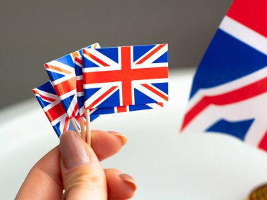 Büyük İngiliz bayrağının ulusal sendika bayrağı, mavi ve kırmızı.