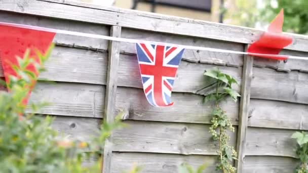 Гирлянда Снаружи Британскими Национальными Флагами Церемония Коронации Мая 2023 Года — стоковое видео