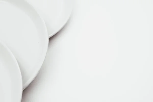 Белая Круглая Тарелка Белом Фоне Копировального Пространства Высокое Качество Фото — стоковое фото