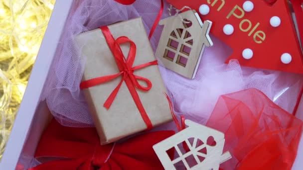 Uitpakken Doos Voor Thuis Decoratie Kerstvakantie Voorbereidingen Hoge Kwaliteit Beeldmateriaal — Stockvideo