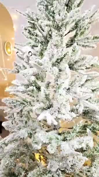 Processo Decorazione Dell Albero Natale Casa Filmati Fullhd Alta Qualità — Video Stock