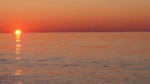 Beautiful Orange Sunset Calm Sea Water End Summer Day — Stock Video