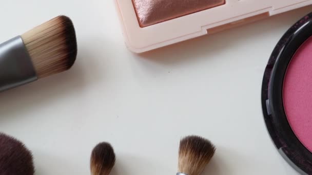 Wooden Organic Makeup Brushes White Backdrop Eco Friendly — Stok video