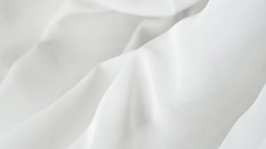 Metin veya tasarım ögeleri için geniş kopya alanına sahip pürüzsüz beyaz kumaş arkaplanı