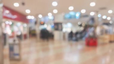  Bulanık bir Noel alışveriş merkezi. Parlak dekorasyonlar, şenlik cazibesi, Noel pazarı.